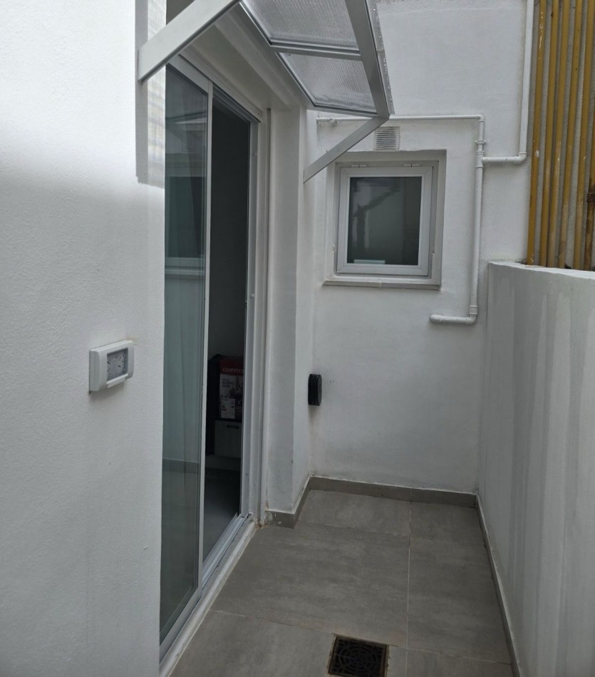 Venta departamento 1 ambiente Plaza Colon