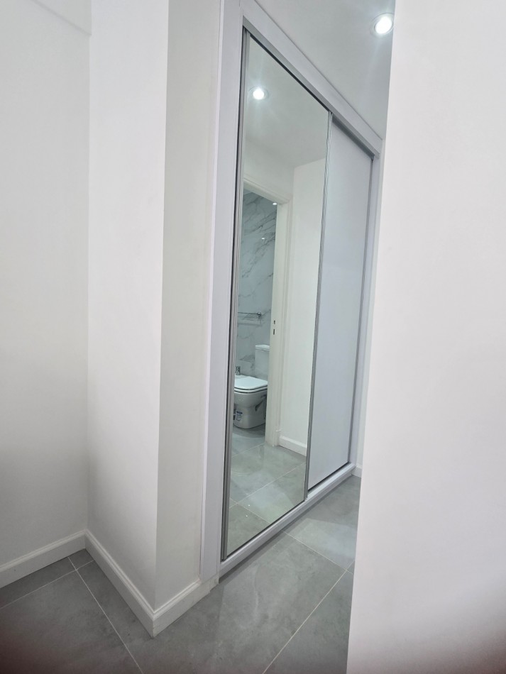 Venta departamento 1 ambiente Plaza Colon
