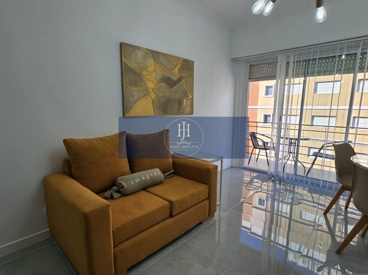VENTA 3 AMB AL FRENTE CON BALCON
