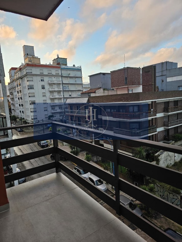 2 AMBIENTES AL FRENTE CON BALCON Y VISTA AL MAR