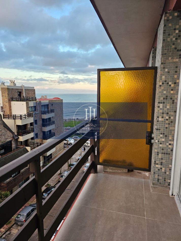 2 AMBIENTES AL FRENTE CON BALCON Y VISTA AL MAR