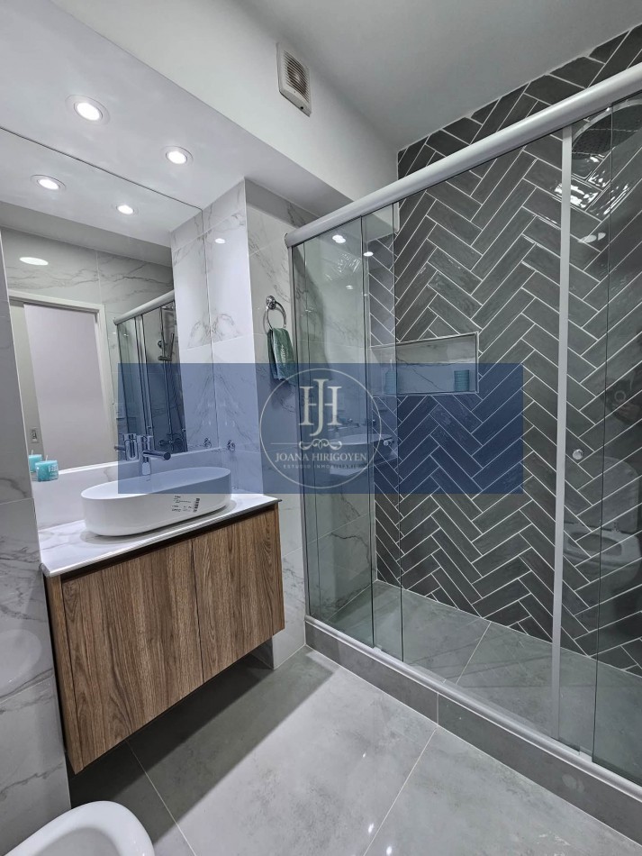VENTA 3 AMB AL FRENTE CON BALCON TERRAZA PLAZA COLON
